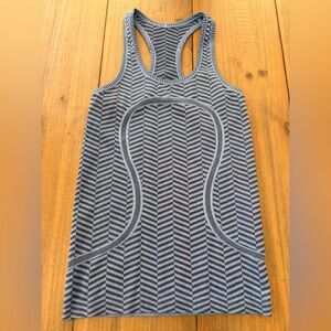 Lululemon swiftly tank - size 4